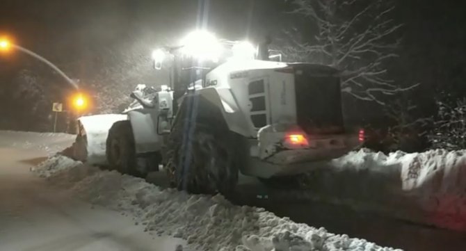 Kocaeli’de Ekiplerin Gece Gündüz Karla Mücadelesi Sürüyor