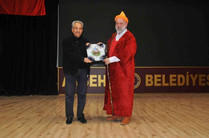 Akşehir’de Meddah Yusuf Duru’ya Yoğun İlgi