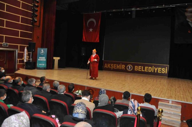Akşehir’de Meddah Yusuf Duru’ya Yoğun İlgi