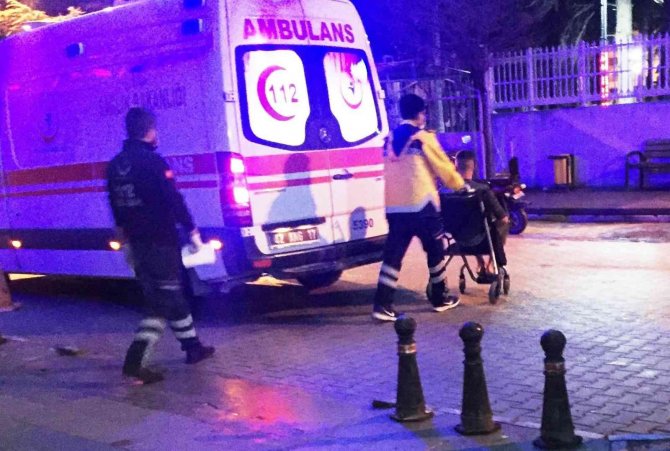 Arkadaşlarıyla Girdiği Bahis İçin Antifriz İçen Genç Hastanelik Oldu