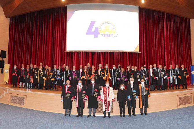 Edirne’de “40. Yılda 40 Profesör Belge Takdim Töreni” Düzenlendi