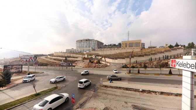 Mardin’de Kavşak Düzenleme Çalışmaları Başladı