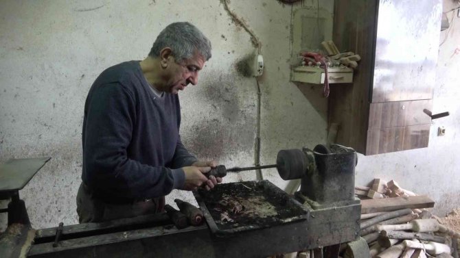 Bu Havuç Tornada Oyulup Dolma Yapılıyor