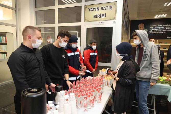 Başkan Savran: "Öğrencilerimizin Yanındayız"