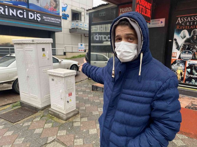 Cadde Ortasında İğrenç Olay