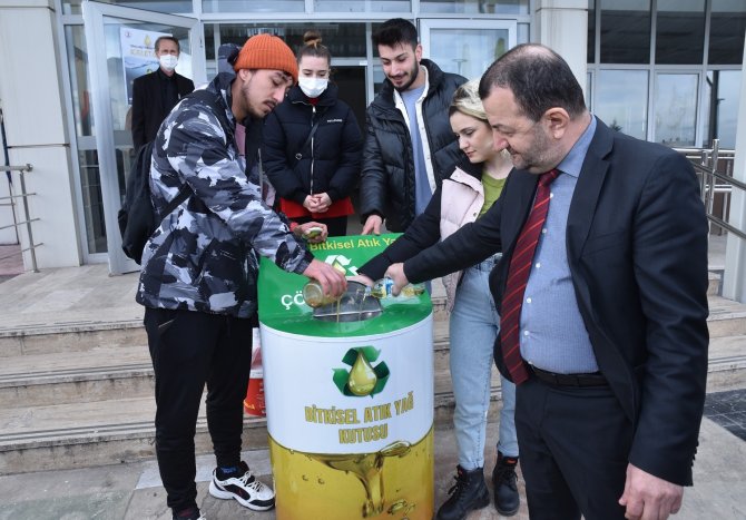 Omü Bitkisel Atık Yağları Geri Dönüşüme Kazandırıyor