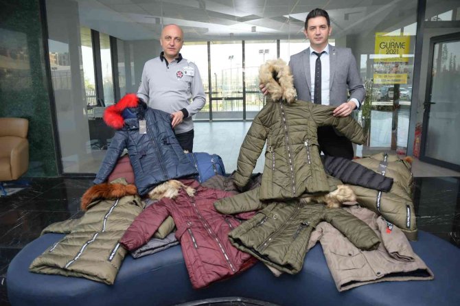 Samsun Tso’dan Öğrencilere 600 Kaban Ve 600 Çift Ayakkabı Yardımı