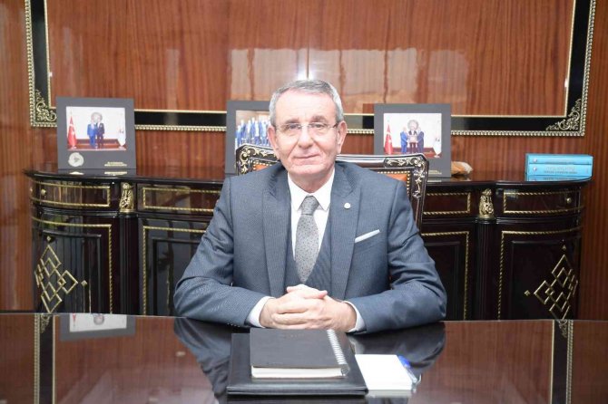 Samsun Tso’dan Öğrencilere 600 Kaban Ve 600 Çift Ayakkabı Yardımı