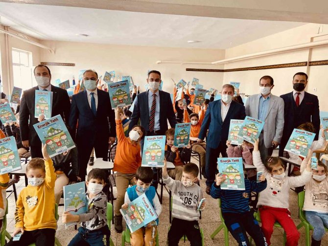 Gölge Oyunuyla Çocuklar Enerji Tasarrufunu Öğrendi