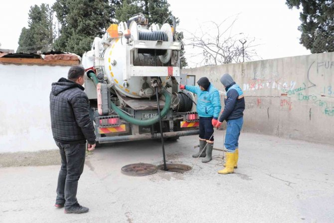 Manisa’nın Can Damarları Temizleniyor