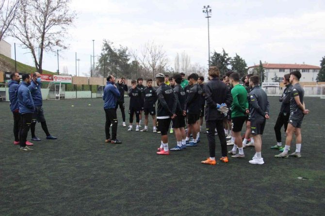 Genç Horozlar, Manisa’ya Bileniyor