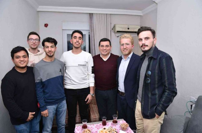 Başkan Tütüncü, Öğrenci Evlerine Konuk Oldu