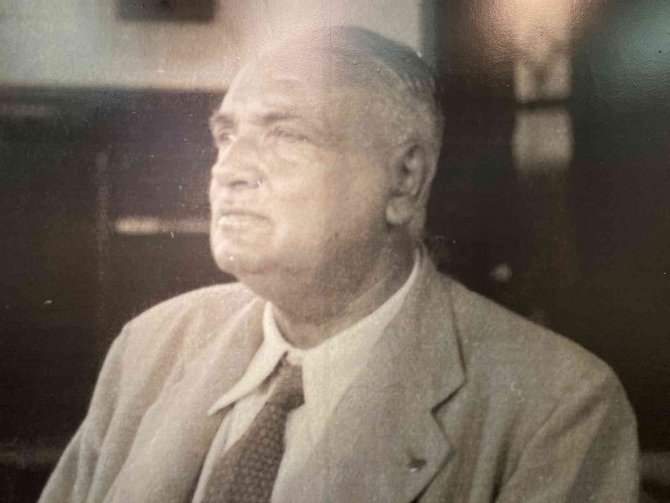 Yahya Kemal Beyatlı’nın ’Allah Baki’ Adlı Şiiri İlk Kez Edebiyatseverlerle Buluştu