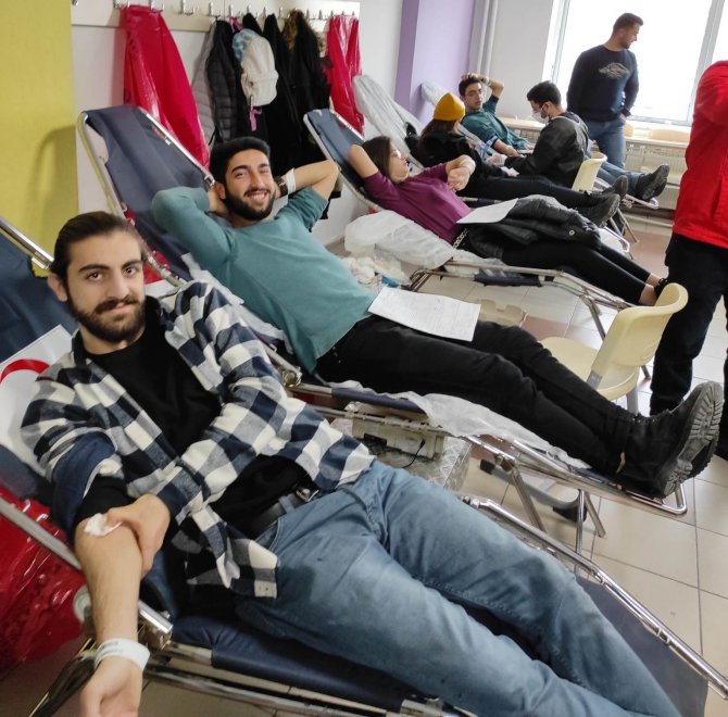 Atak Çaba’dan Kızılay’a Kan Desteği