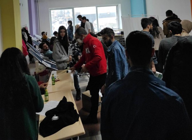 Atak Çaba’dan Kızılay’a Kan Desteği