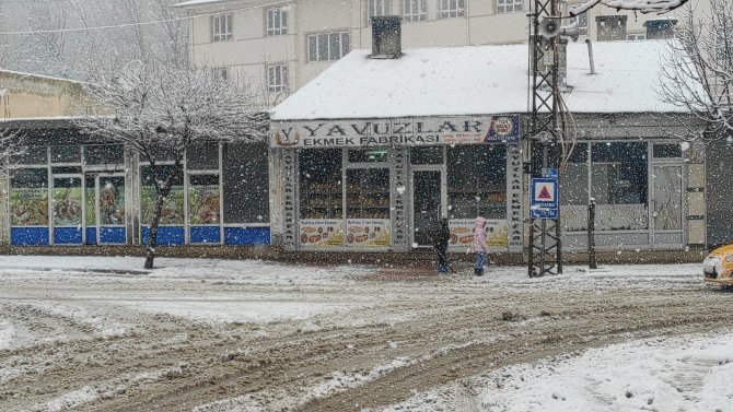 Gevaş’ta Kar Tatili