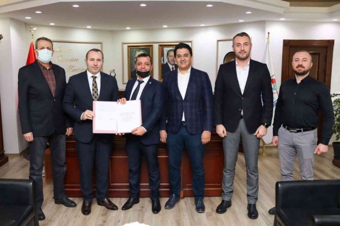 Yalova Belediyesi Memurlarına Yüzde 120 Sds Artışı