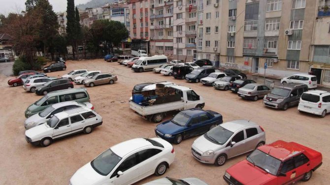 Karaköy’deki Otopark Sorununa Geçici Çözüm