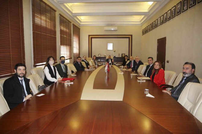 Adana Yeryüzü Pazarı Kuruluyor