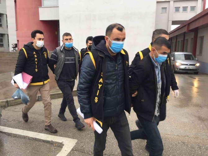 Otomobili Çalıp Parçaladı, Yakalanınca “Kendi Otomobilim Zannettim” Dedi