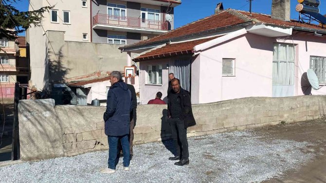 Eşini Öldürüp, İntihar Eden Katil Zanlısı Koca Da Hayatını Kaybetti