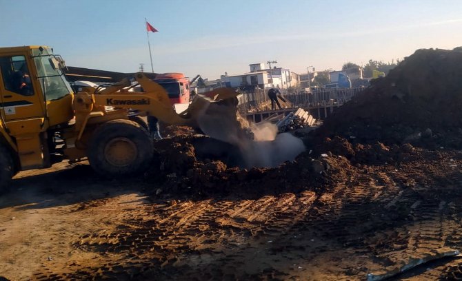 Akdeniz Belediyesi Yol Çalışmalarına Aralıksız Devam Ediyor