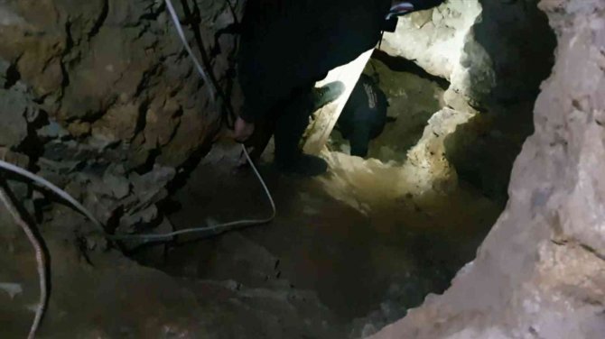 Define Avcıları Kazdıkları Tünelde Suçüstü Yakalandı