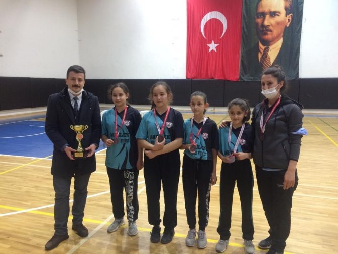 Turnuvadan 2 Madalya İle Döndüler