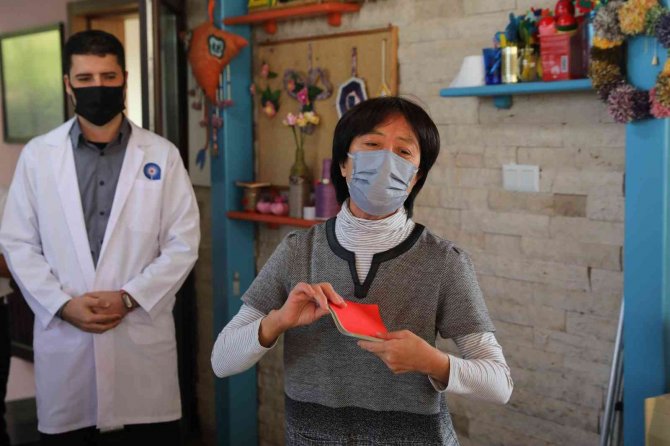 Japon Öğretim Üyesi Mavi Ev’de Origami Eğitimi Verdi