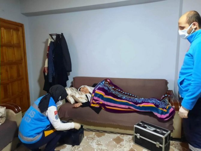 Evde Sağlık Hizmeti Hastaların Umudu Oluyor