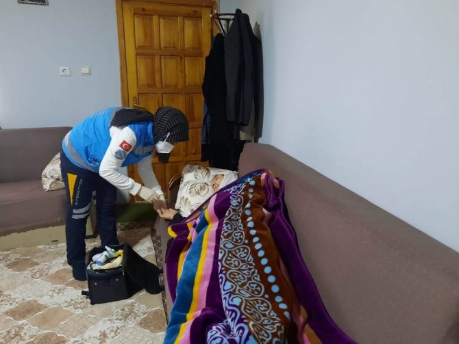 Evde Sağlık Hizmeti Hastaların Umudu Oluyor