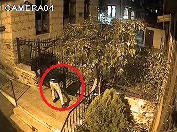 Bursa’da Camideki Hırsızlık Güvenlik Kameralarına Yansıdı