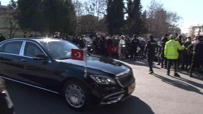 Cumhurbaşkanı Erdoğan Cuma Namazını İ̇çmeler Merkez Camii’nde Kıldı