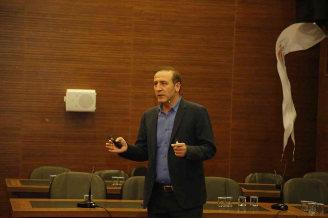 Döşemealtı Belediyesi Personeline ‘Kalite Yönetim Eğitimi’