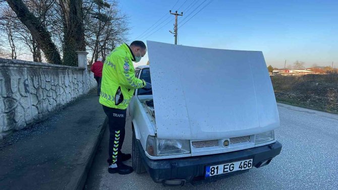 Çalınan Aracını Farklı Plakayla Gördü, Gerçeği Polis Ortaya Çıkarttı