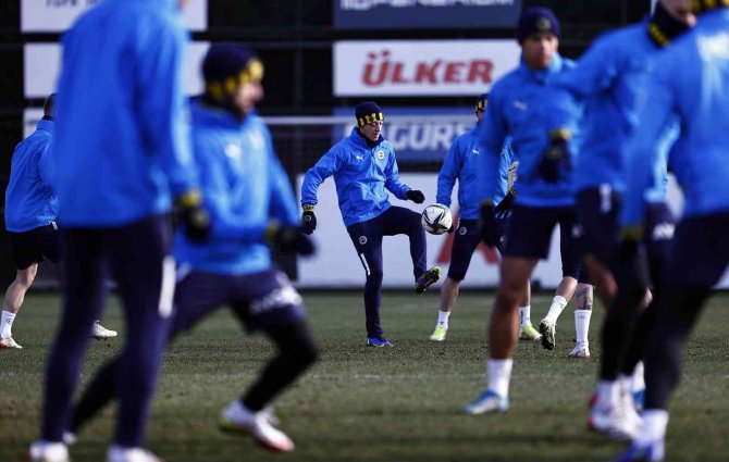 Fenerbahçe, Antalyaspor Maçı Hazırlıklarını Tamamladı