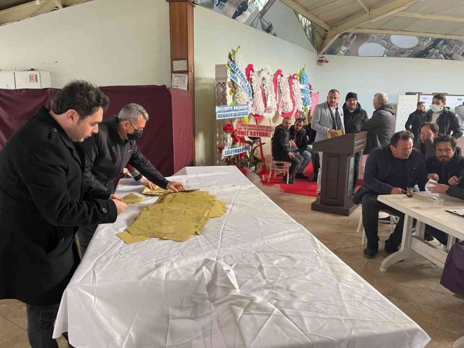 Gediz Esnaf Ve Sanatkarlar Odası Seçiminde Murat Ergöçmen 5.kez Başkan Seçildi