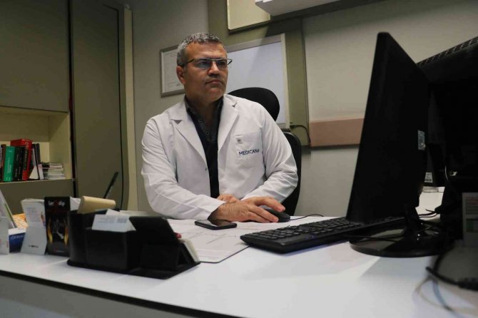 Uzmanı Uyardı, Virüs Kalp Krizini Tetikliyor