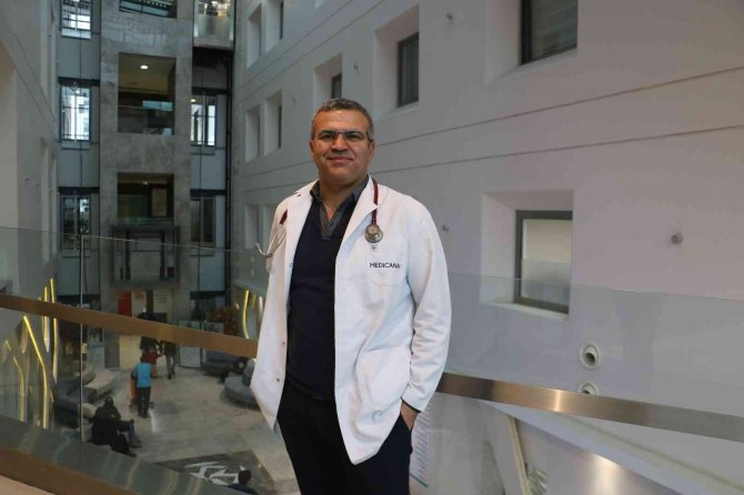 Uzmanı Uyardı, Virüs Kalp Krizini Tetikliyor