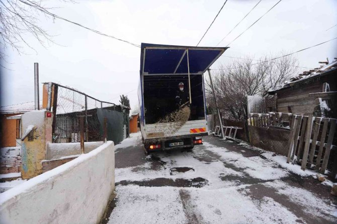 Kartal Belediyesi’nin Karla Mücadele Ekipleri 7/24 İş Başında
