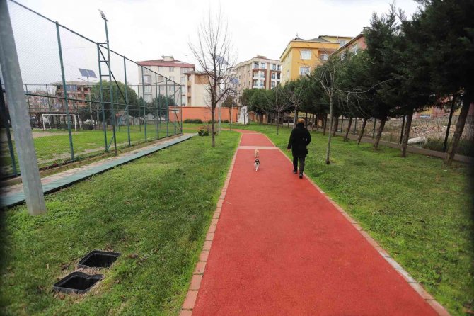 Kartal’da Mehmet Ali Büklü Parkı Spora Hazır