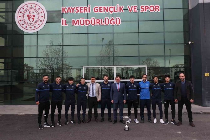 Şampiyon Pehlivanlardan Kabakcı’ya Ziyaret