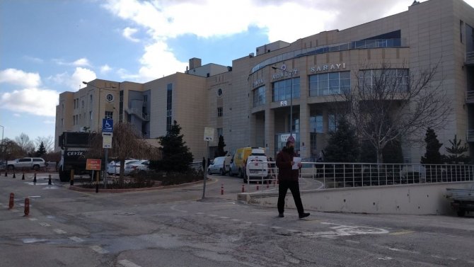Konya’da 7 Kişinin Öldürülmesi Olayından Önce İki Aile Arasındaki Kavganın Duruşmasında Arbede