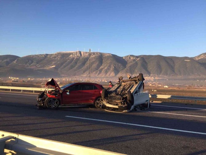 Kırkağaç’ta Trafik Kazası: 2 Yaralı