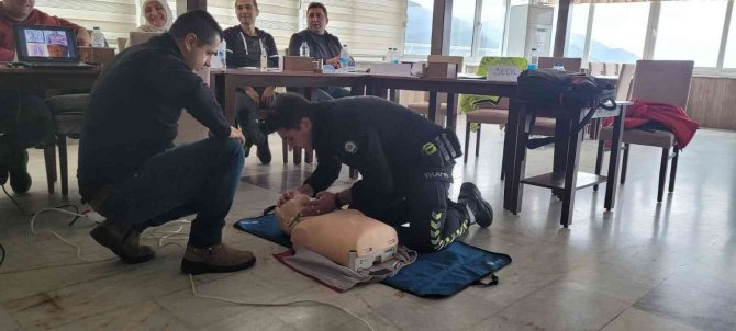 Marmaris Trafik Polislerine İlk Yardım Eğitimi Verildi