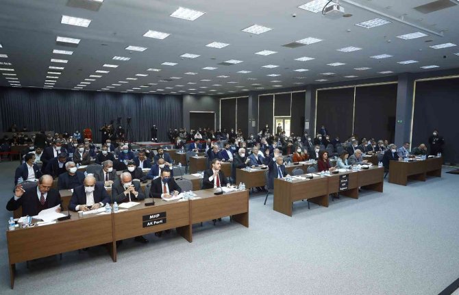 Seçer: “Ulaşım Master Planını Yeniliyoruz”