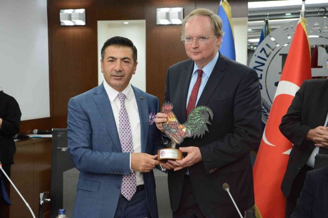 Denizli Ve Denizli Ticaret Odası’na Övgü Dolu Sözler