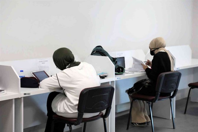 Büyükşehir’in Derslikleri Sınav Haftasında Öğrencileri Bekliyor