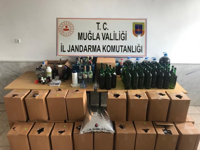 Kaçak İçki Operasyonunda 2 Kişi Yakalandı