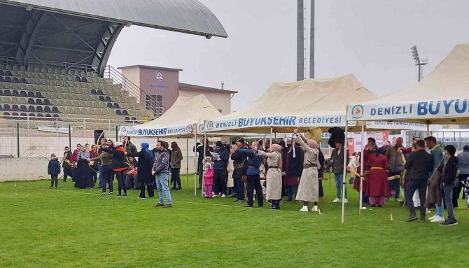 Nazillili Okçular Denizli’den Madalyalarla Döndü